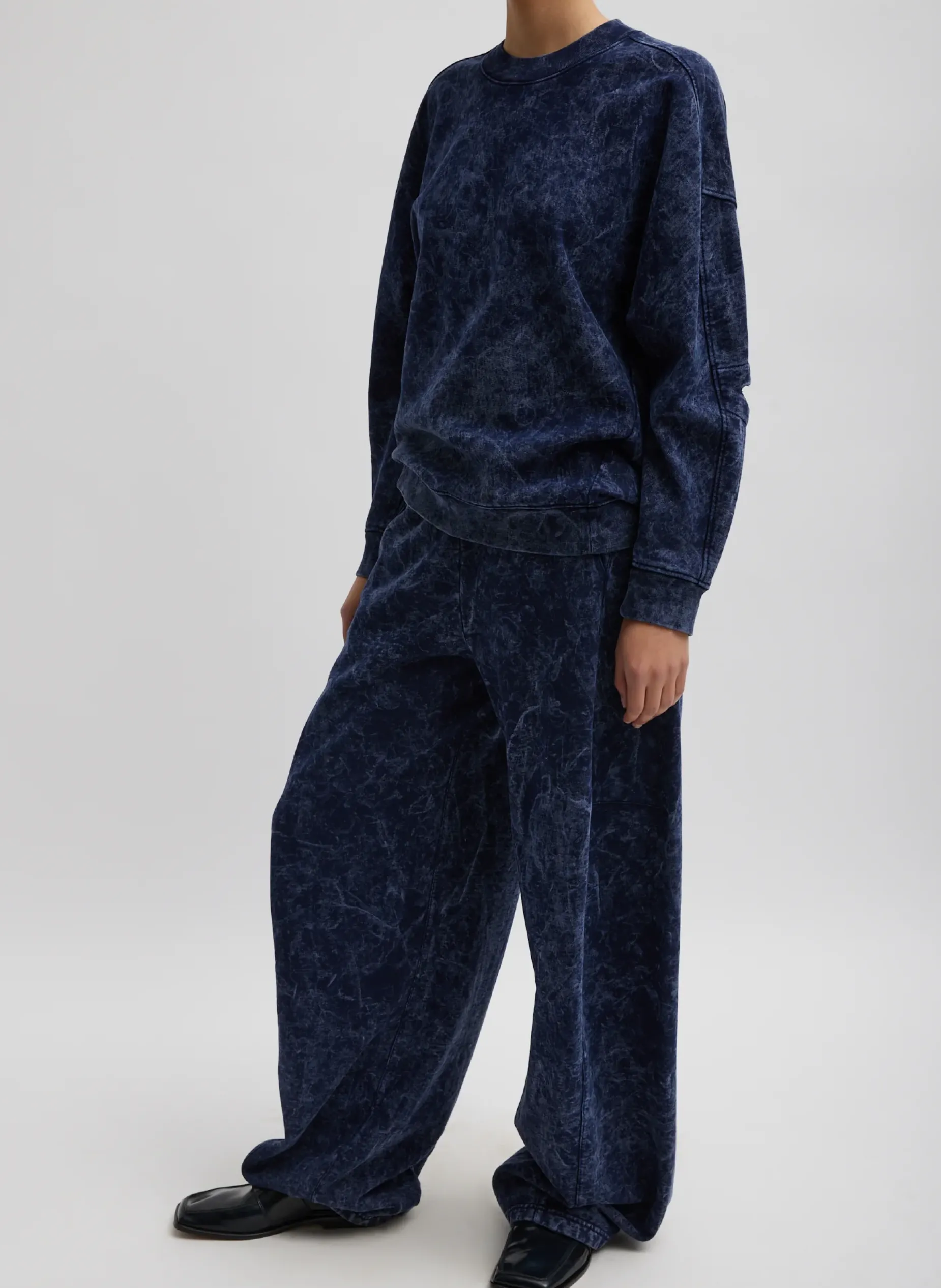 Leisure Sets|Knitwear & Sweatshirts>Tibi Acid Wash Cocoon Crewneck Sweatshirt Acid Navy