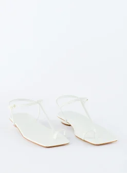 Sandals><noscript><img width=