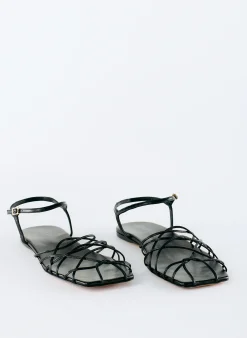 Flats|Sandals><noscript><img width=