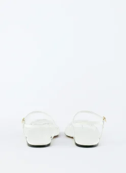 Flats|Sandals><noscript><img width=