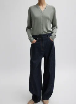 Knitwear & Sweatshirts><noscript><img width=