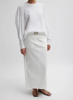 Skirts><noscript><img width=