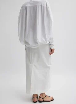 Skirts><noscript><img width=