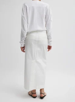 Skirts><noscript><img width=