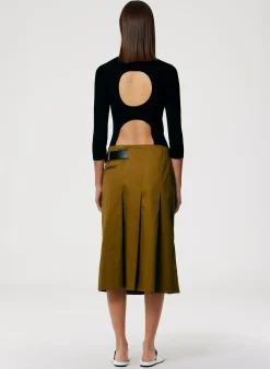 Skirts><noscript><img width=