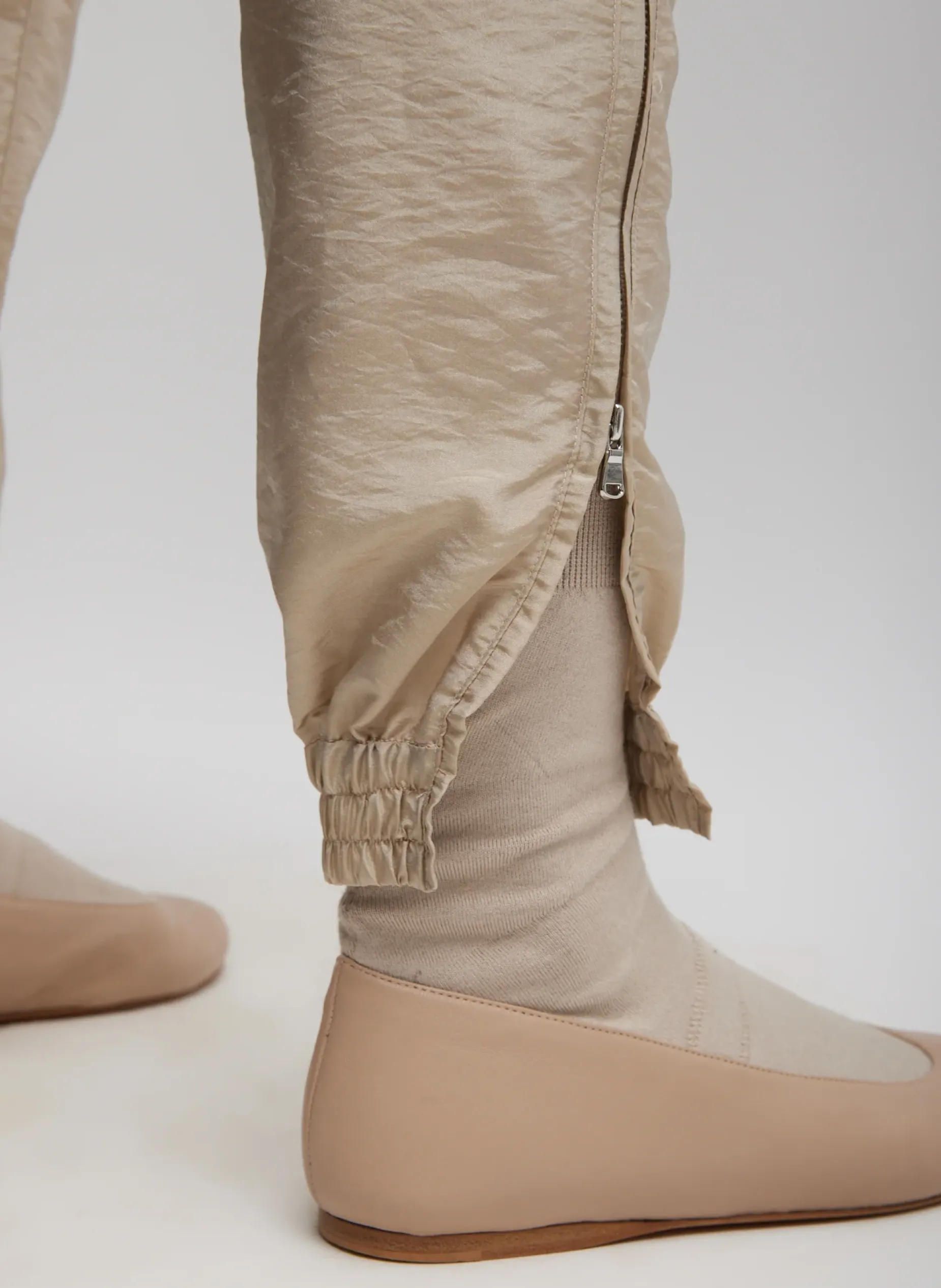 Pants & Shorts|Fundamentals - WOFs>Tibi Crispy Nylon Kat Jogger Desert Sand