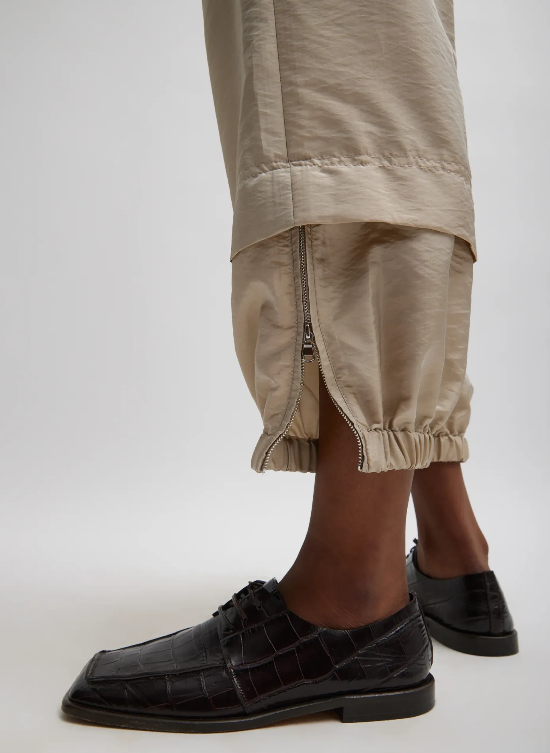 Pants & Shorts|Fundamentals - WOFs>Tibi Crispy Nylon Wilt Pull On Jogger Desert Sand