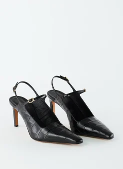 Heels><noscript><img width=