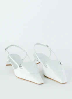 Heels><noscript><img width=