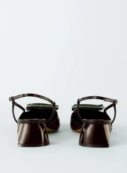 Heels><noscript><img width=