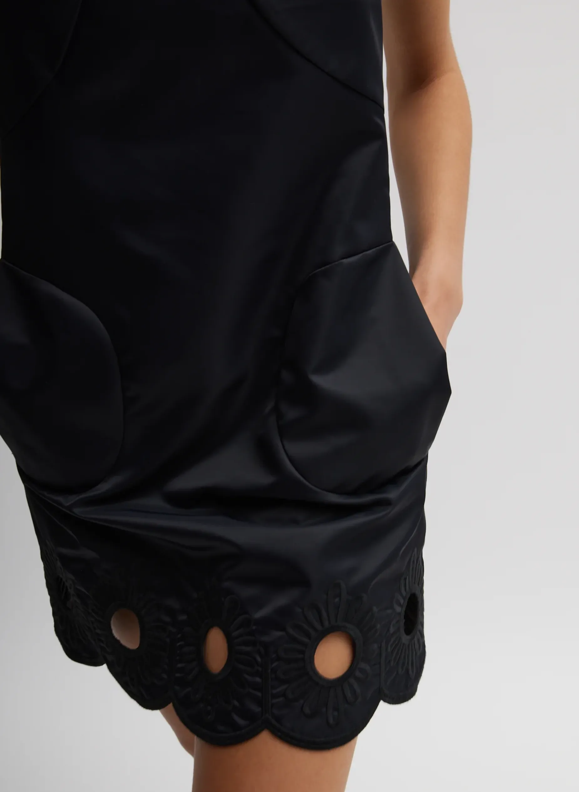 Dresses>Tibi Daisy Embroidery Short Dress Black