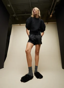 Knitwear & Sweatshirts><noscript><img width=