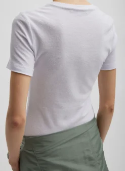 Tops><noscript><img width=