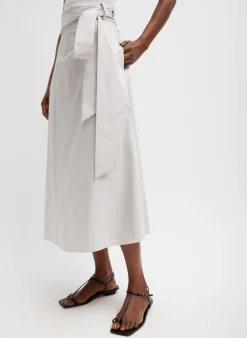 Skirts><noscript><img width=