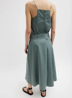 Skirts><noscript><img width=