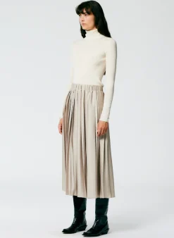 Skirts|Fundamentals - WOFs><noscript><img width=