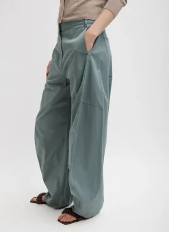Pants & Shorts><noscript><img width=
