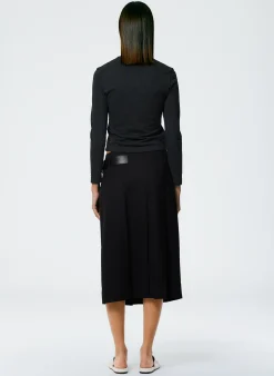 Suits|Skirts><noscript><img width=