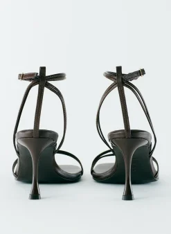 Heels|Sandals><noscript><img width=