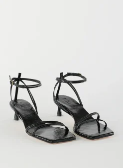 Heels|Sandals><noscript><img width=