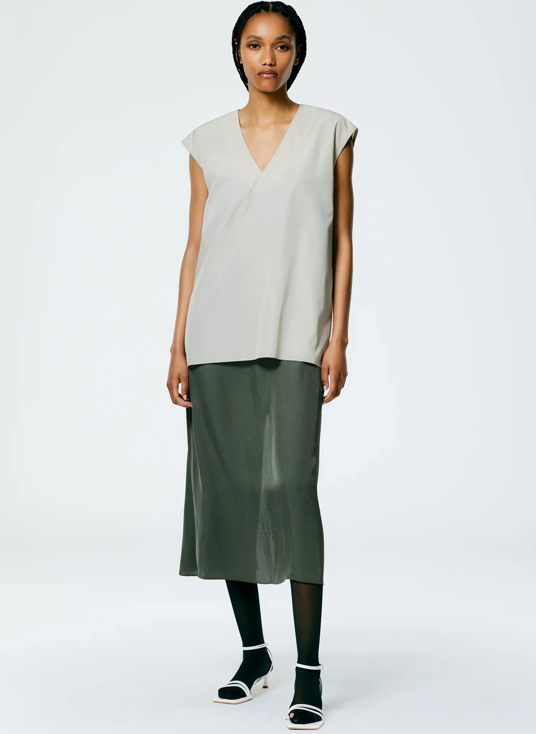 Tops>Tibi Italian Sporty Nylon Sleeveless V-Neck Top Ash