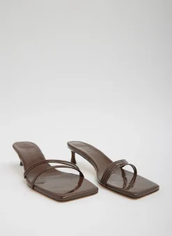 Heels|Sandals><noscript><img width=