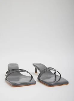 Heels|Sandals><noscript><img width=