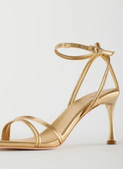 Heels|Sandals><noscript><img width=