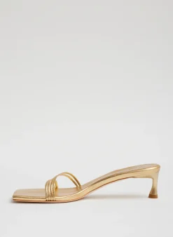 Heels|Sandals><noscript><img width=