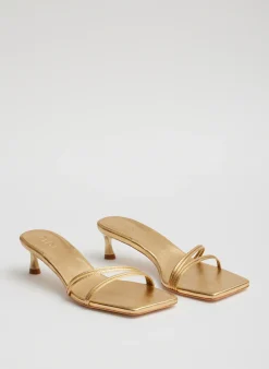 Heels|Sandals><noscript><img width=
