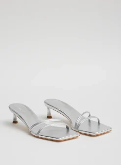 Heels|Sandals><noscript><img width=