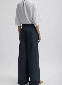 Suits|Pants & Shorts><noscript><img width=