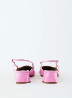 Heels><noscript><img width=