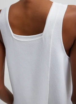 Tops><noscript><img width=