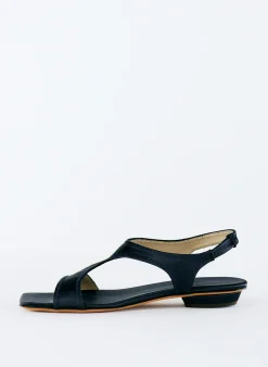 Flats|Sandals><noscript><img width=