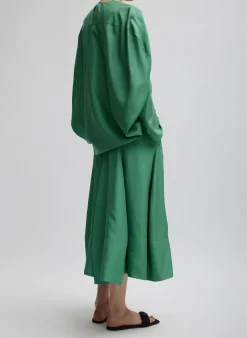 Skirts><noscript><img width=
