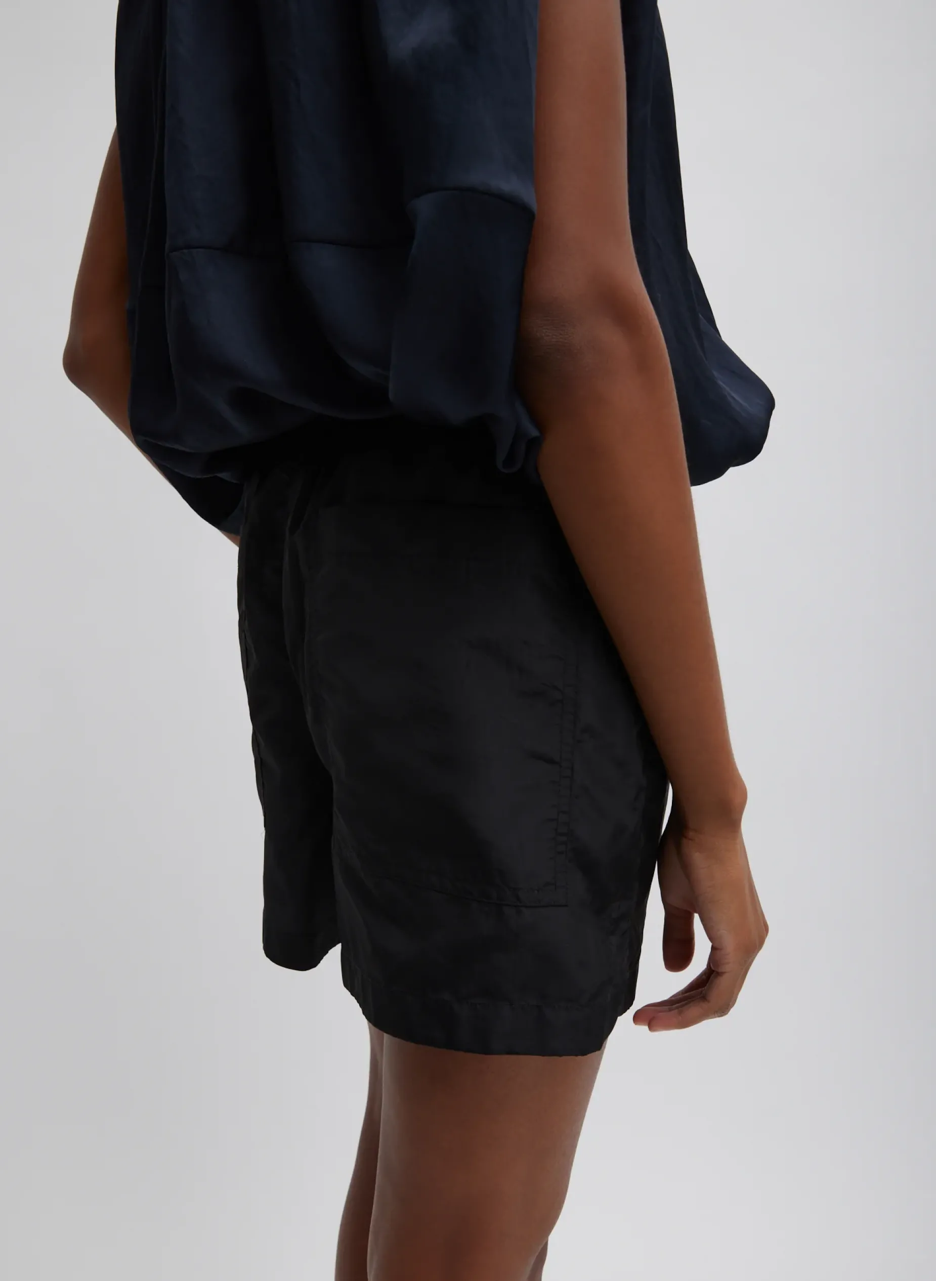 Suits|Pants & Shorts>Tibi Silk Nylon Pull On Shorts Black