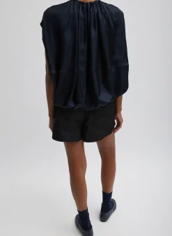 Suits|Pants & Shorts><noscript><img width=