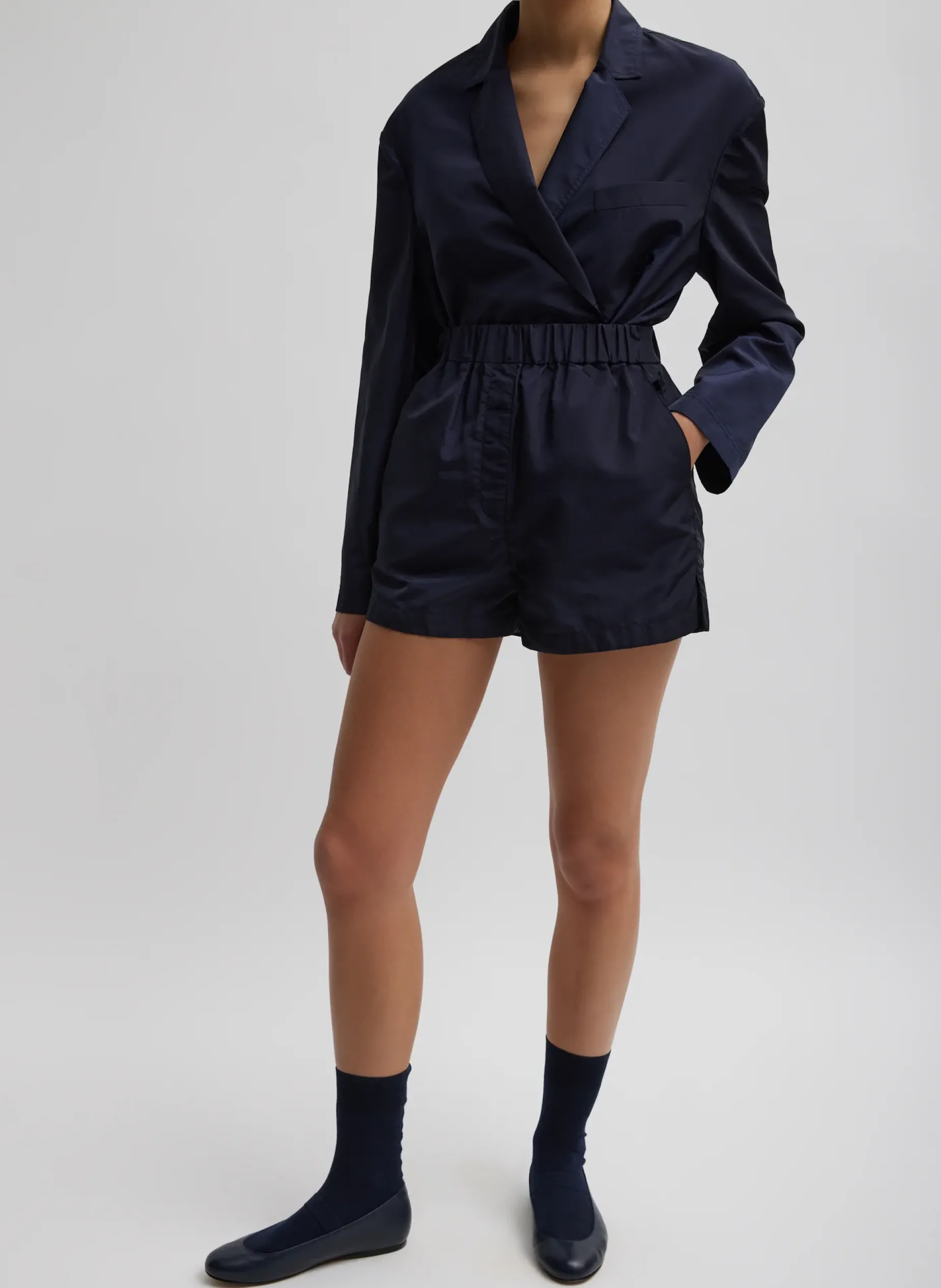Suits|Pants & Shorts>Tibi Silk Nylon Pull On Shorts Navy