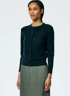 Knitwear & Sweatshirts><noscript><img width=