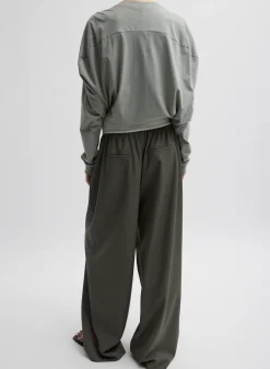 Pants & Shorts><noscript><img width=