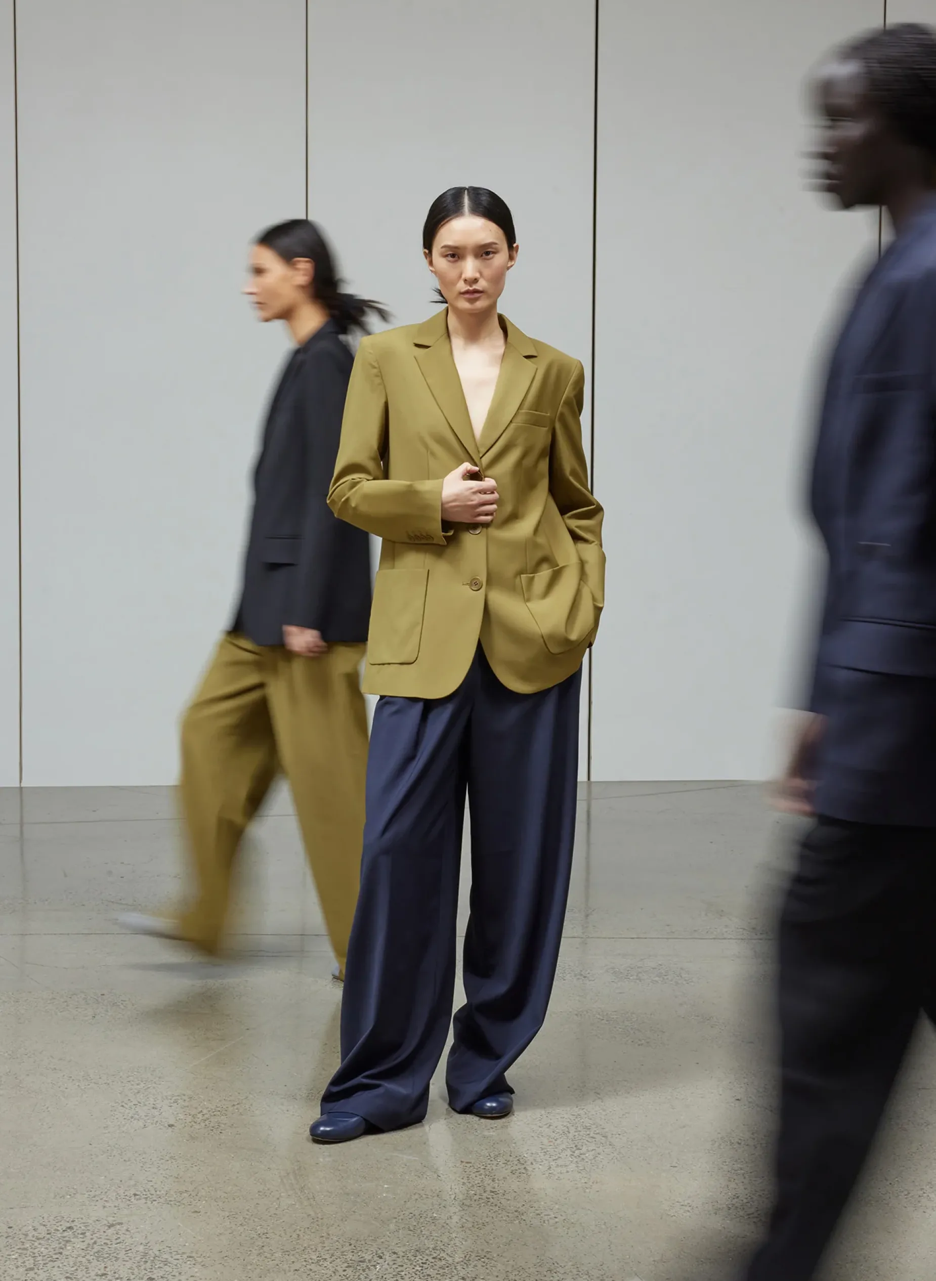 Suits|Pants & Shorts>Tibi Tropical Wool Stella Pant Navy