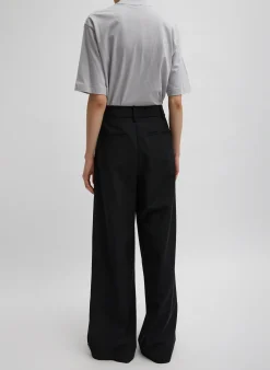 Suits|Pants & Shorts><noscript><img width=